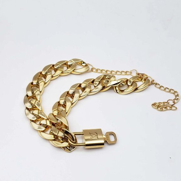 Authentic Louis Vuitton Lock &  Key with Unbranded Cuban Style Gold Plated Chain - Picture 9 of 10